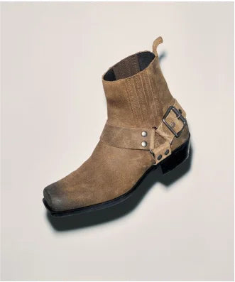 Men footwear